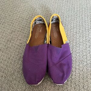 Toms shoes. College football colors!